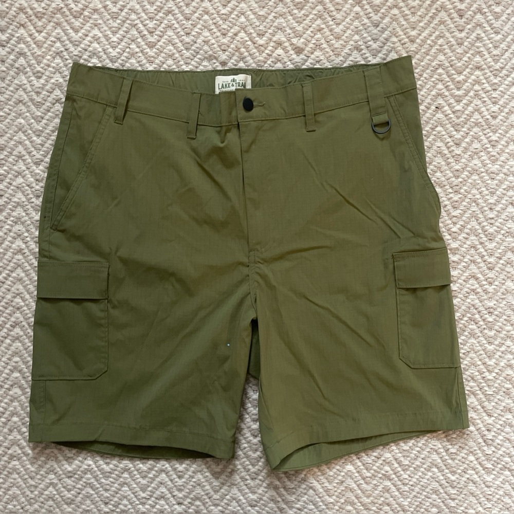Lake & Trail CARGO SHORTS MENS XL Army GREEN HIKING OUTDOORS FAST DRY Gorpcore